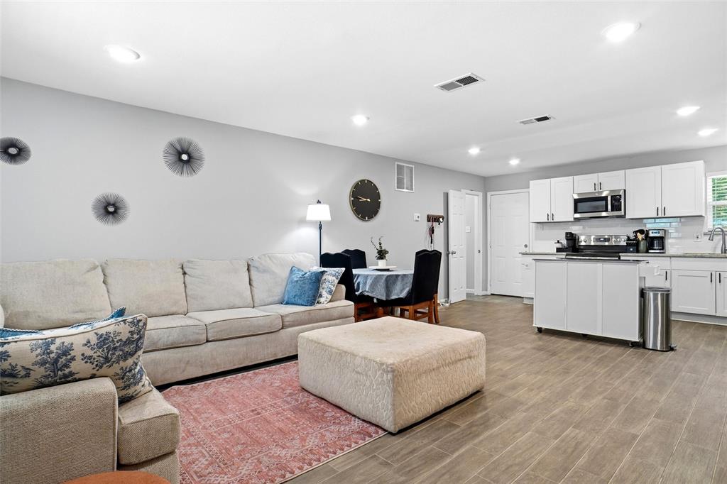 436 Arthur Drive Property Photo 3