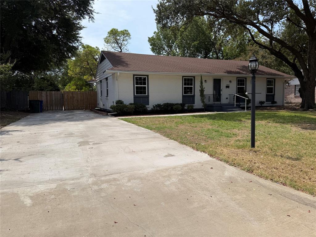 1818 Walnut Avenue Property Photo 1