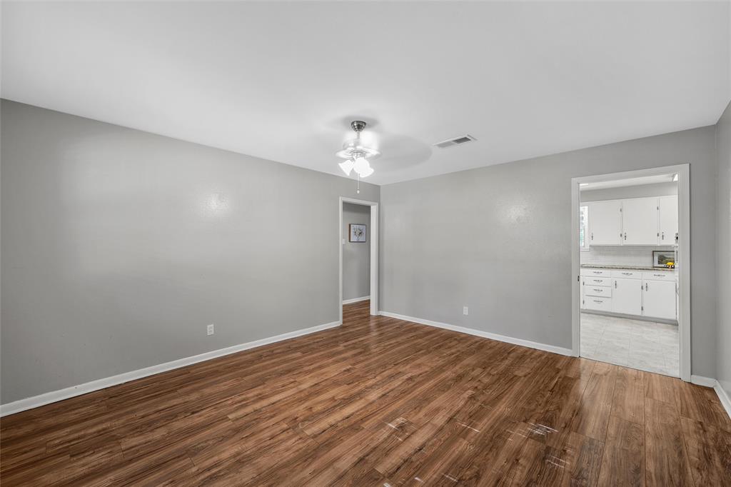 316 Cranbrook Drive Property Photo 3