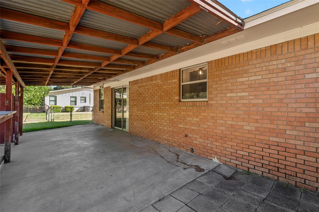 316 Cranbrook Drive Property Photo 25