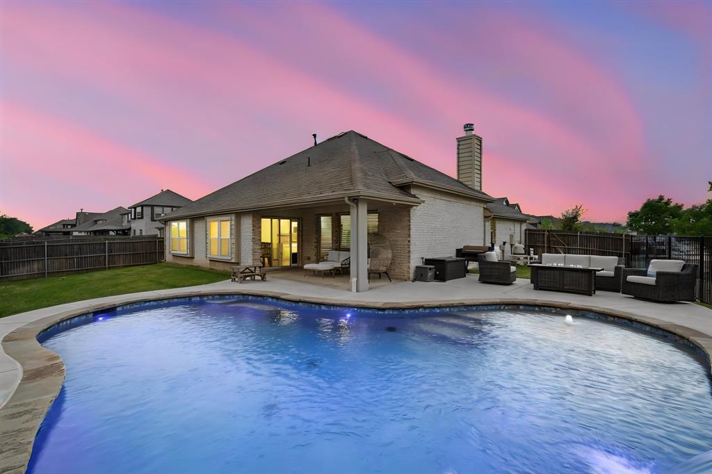1738 Summer Lane Property Photo 1