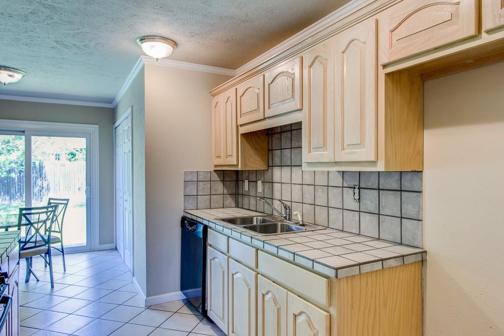 631 Valley View Drive Property Photo 10