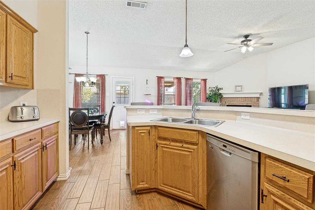 540 Cambridge Drive Property Photo 10