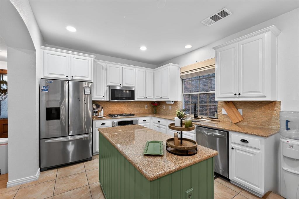 1128 Wilson Drive Property Photo 7