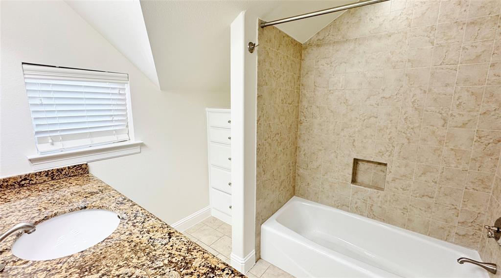 4148 Grassmere Lane 3a Property Photo 17