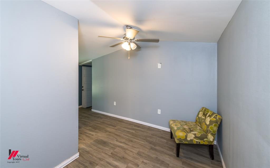 12507 Highway 159 Property Photo 2