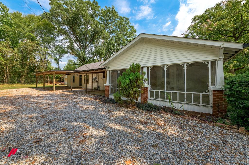12507 Highway 159 Property Photo 6