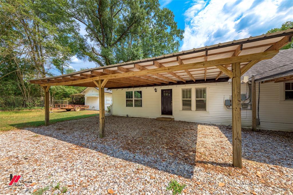 12507 Highway 159 Property Photo 7
