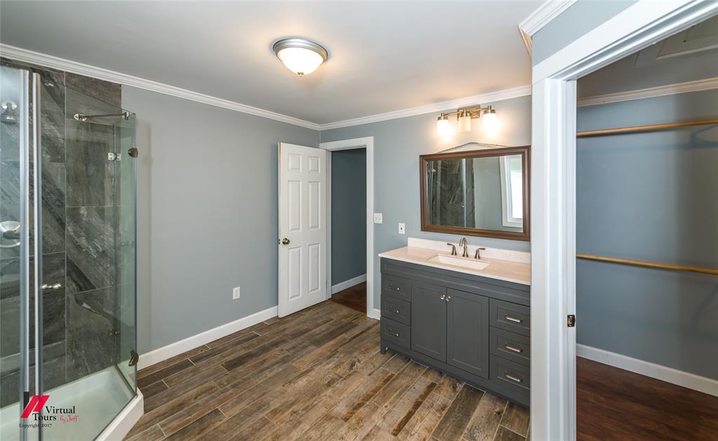 12507 Highway 159 Property Photo 10