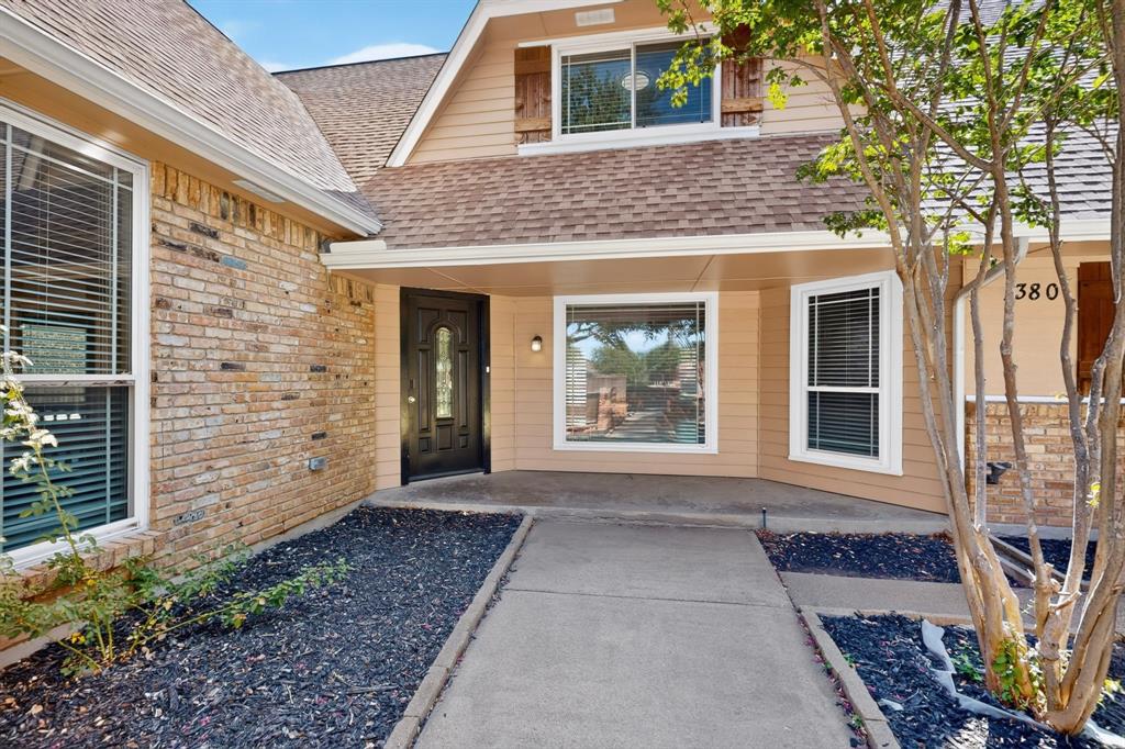 1380 Green Hills Court Property Photo 4