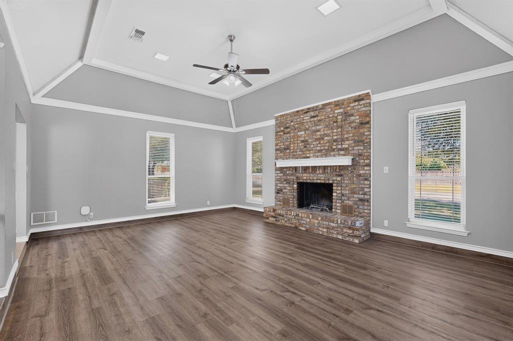 1380 Green Hills Court Property Photo 8
