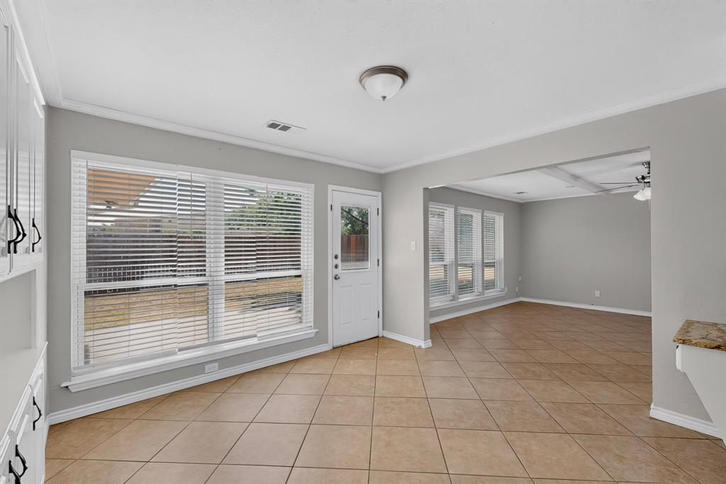 1380 Green Hills Court Property Photo 11