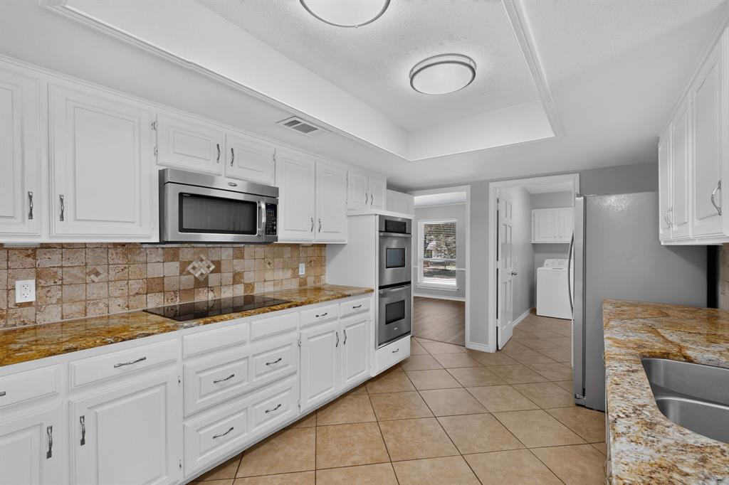 1380 Green Hills Court Property Photo 13