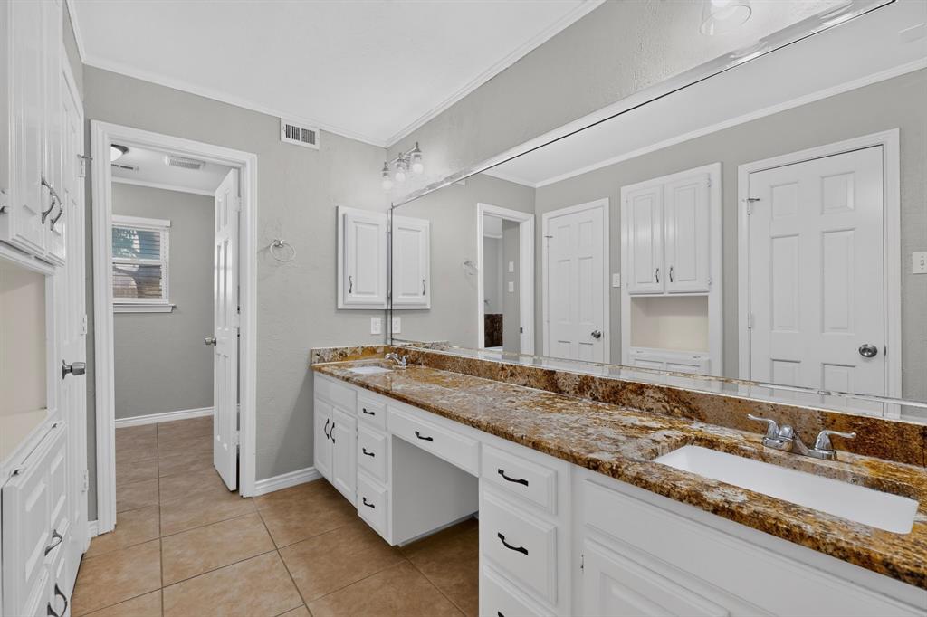 1380 Green Hills Court Property Photo 24