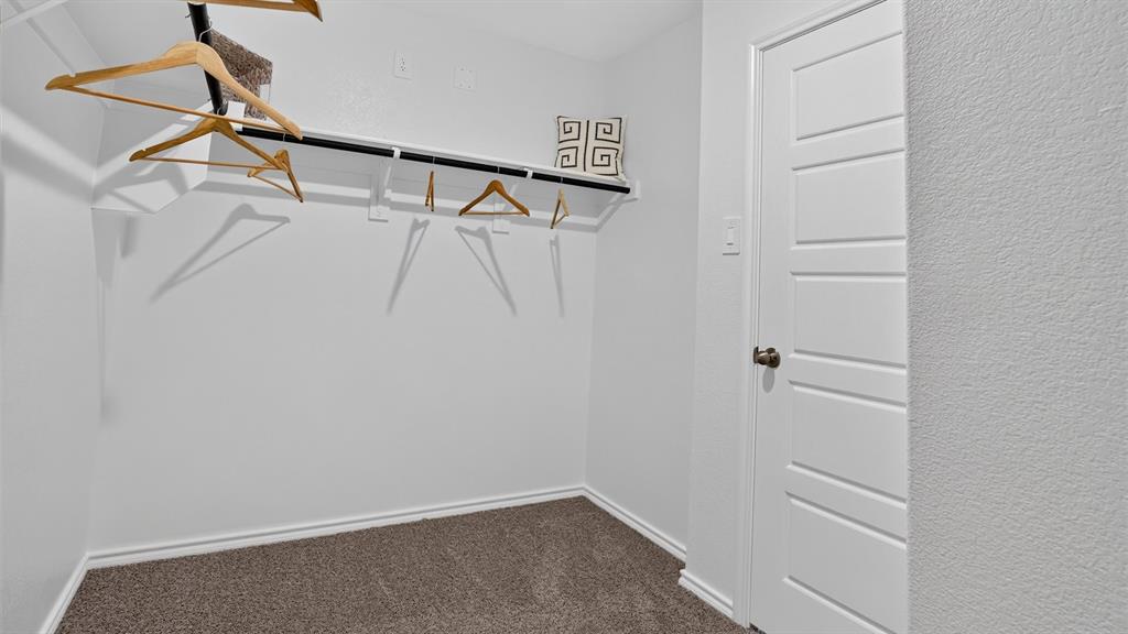16761 Hudson Prairie Way Property Photo 20