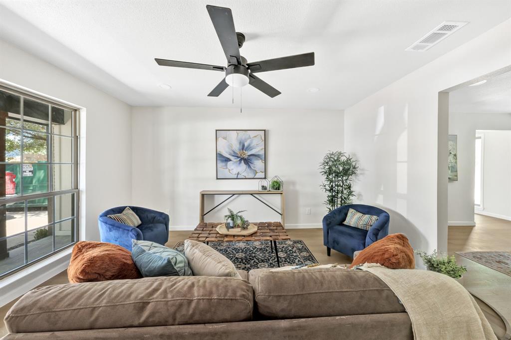 1218 Thomas Street Property Photo 5
