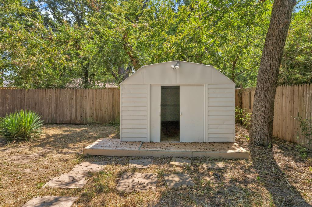 1218 Thomas Street Property Photo 38
