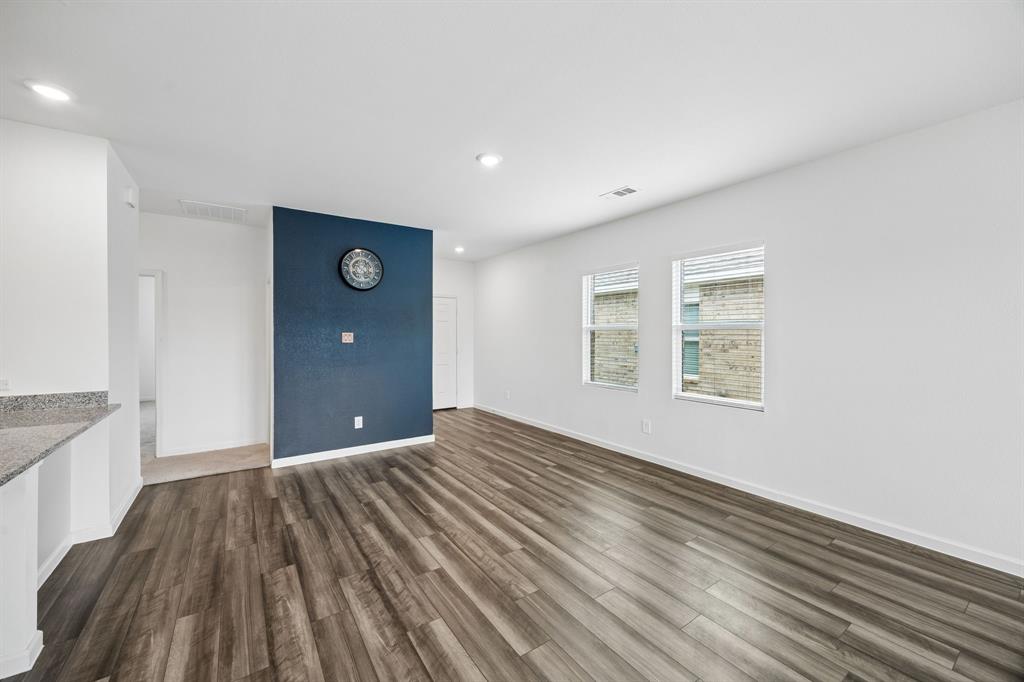 1601 Shadow Hawk Property Photo 11