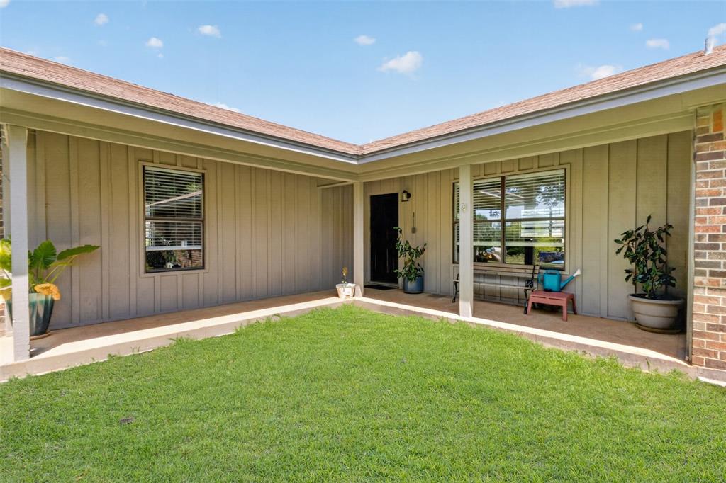 6834 Fm 1795 Property Photo 5
