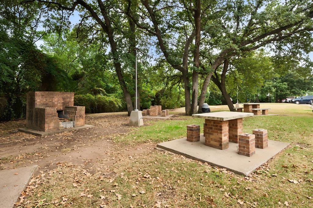 2300 Bamboo Drive N102 Property Photo 12