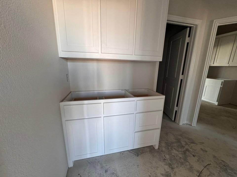 601 Tay Tay Way Property Photo 6