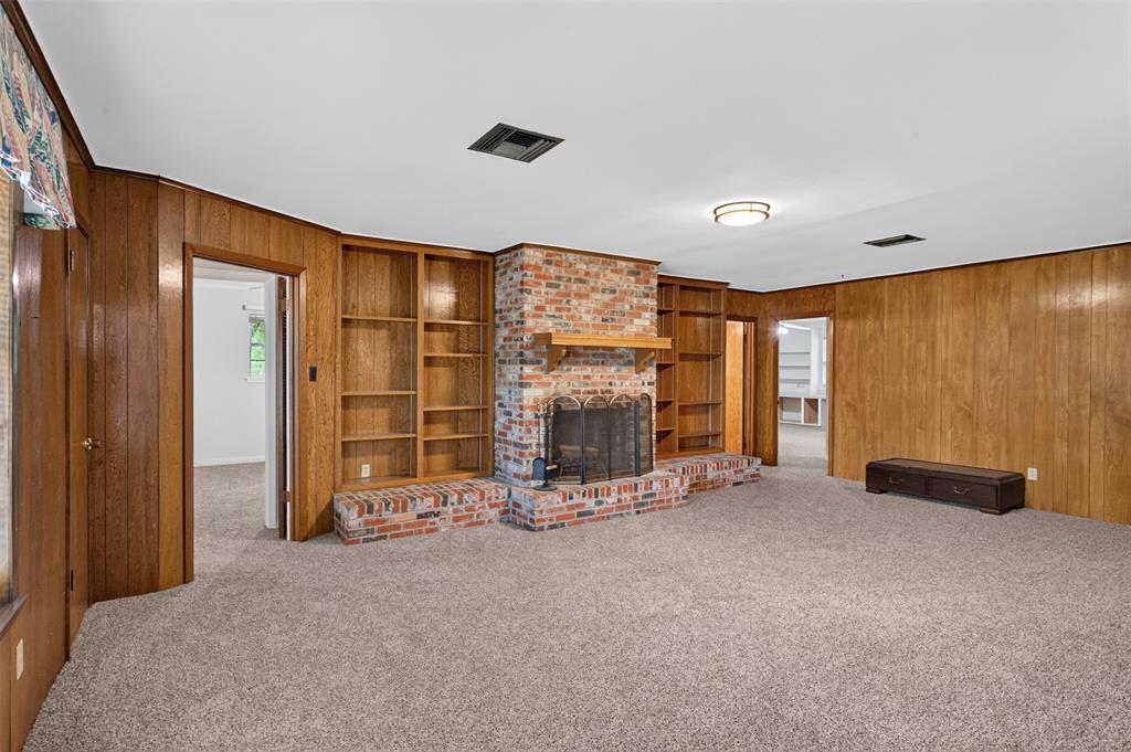 475 Jann Drive Property Photo 3