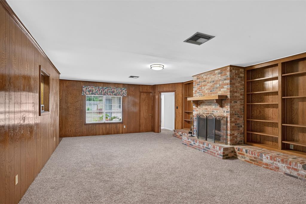 475 Jann Drive Property Photo 6