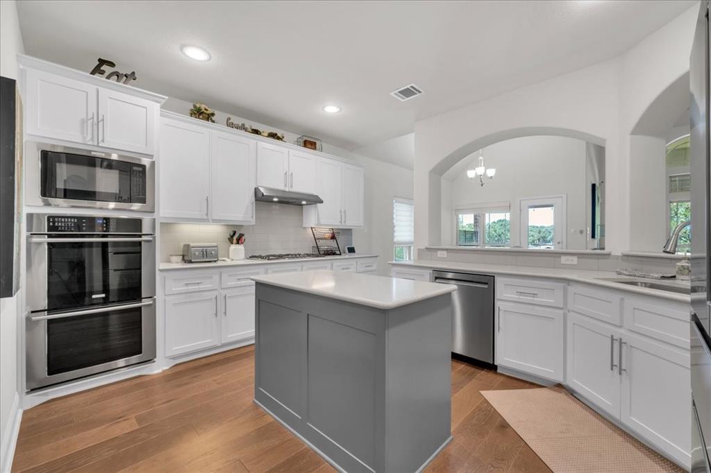 1229 Ardglass Trail Property Photo 3