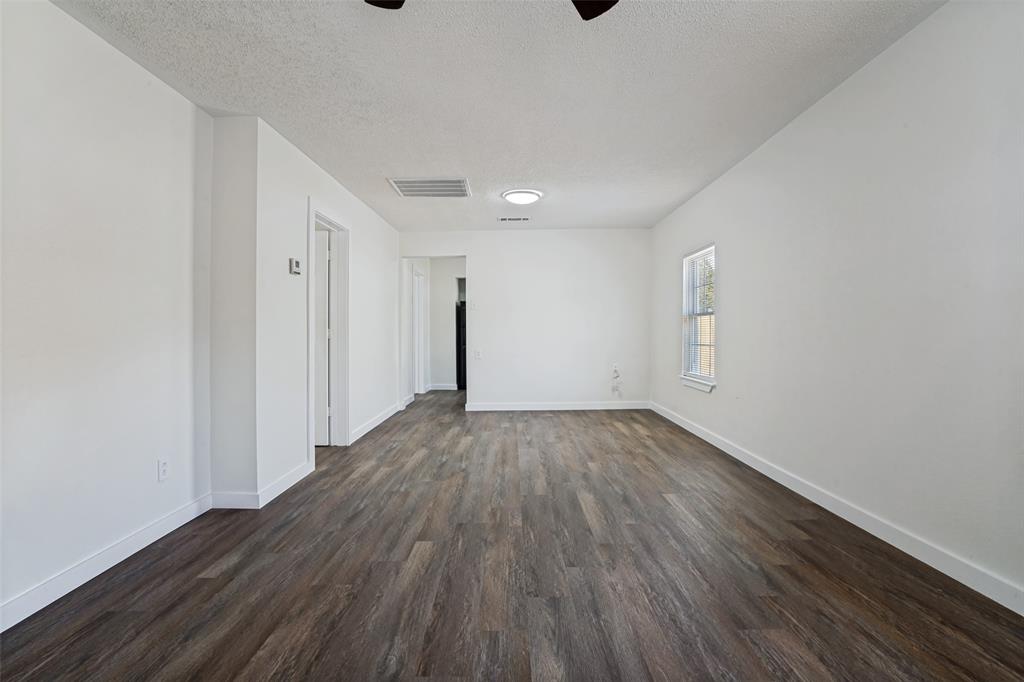 419 N Crawford Street Property Photo 5