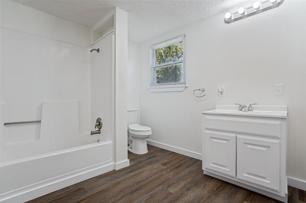 419 N Crawford Street Property Photo 15