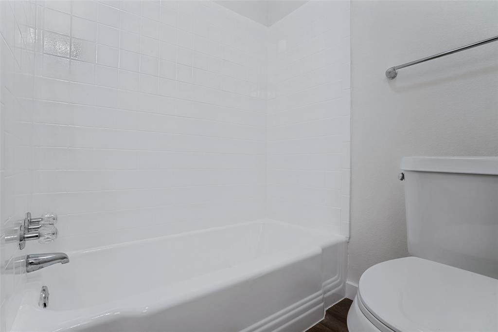 419 N Crawford Street Property Photo 23