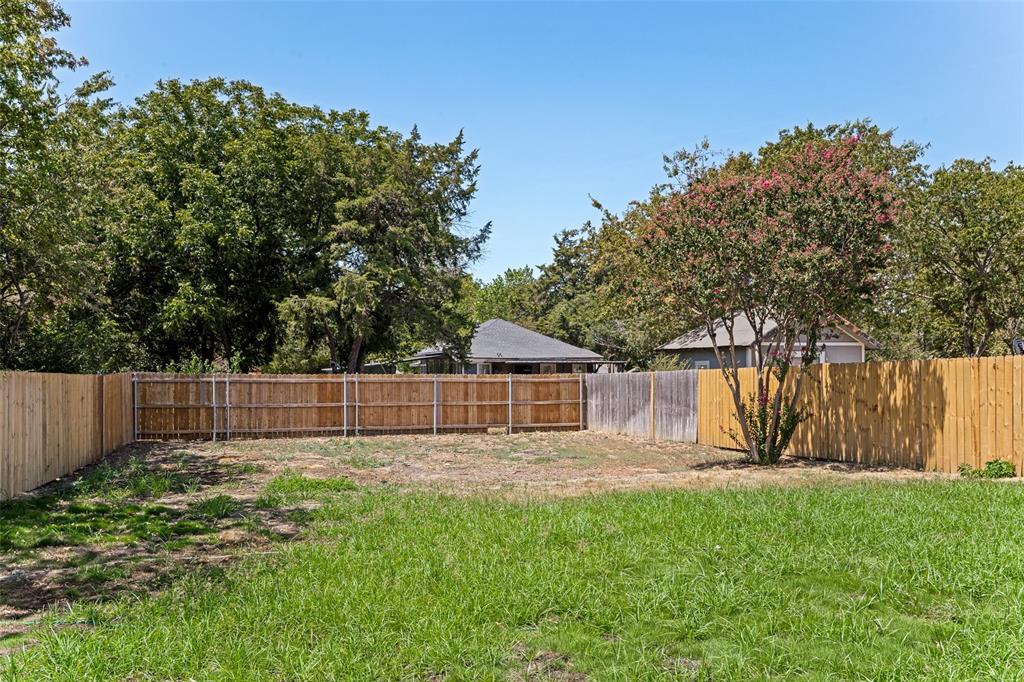 419 N Crawford Street Property Photo 27