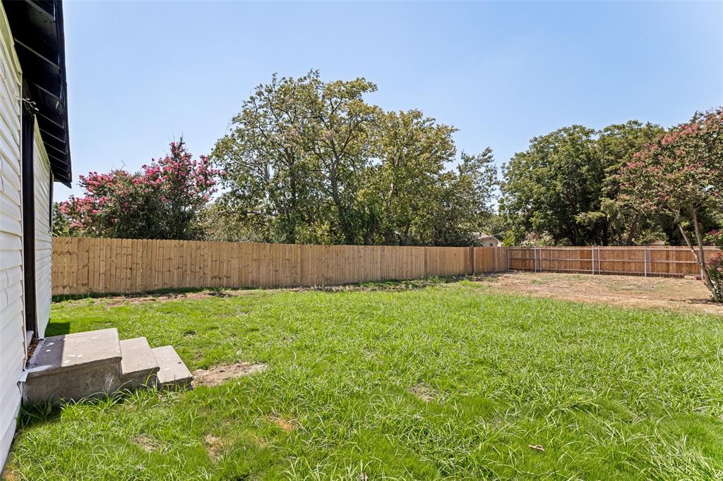 419 N Crawford Street Property Photo 28