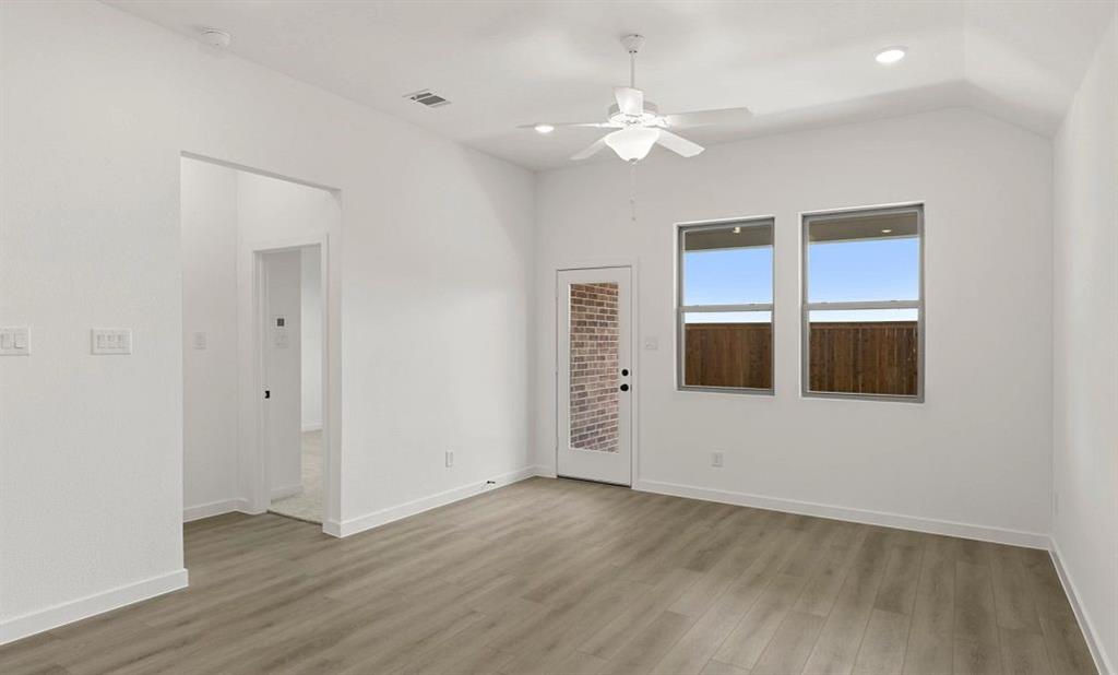 3643 Castle Drive Property Photo 17