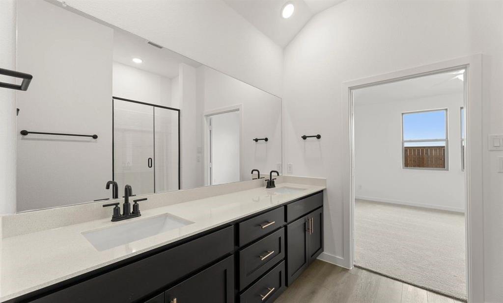 3643 Castle Drive Property Photo 24