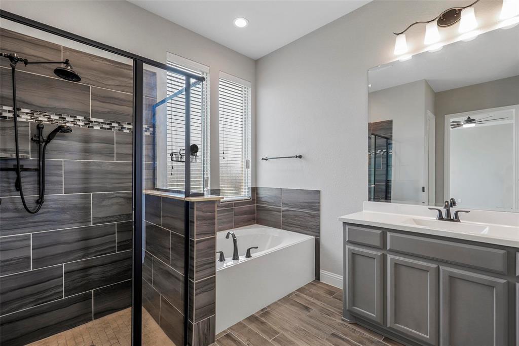 15105 Stargazer Drive Property Photo 9