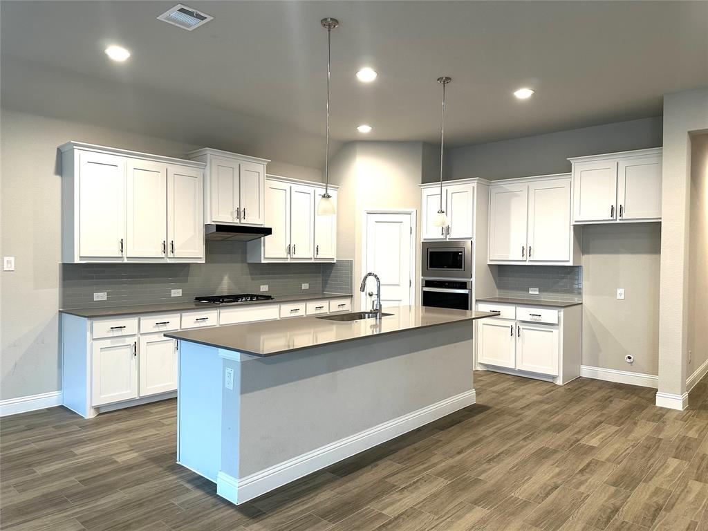 1008 Virginia Drive Property Photo 4