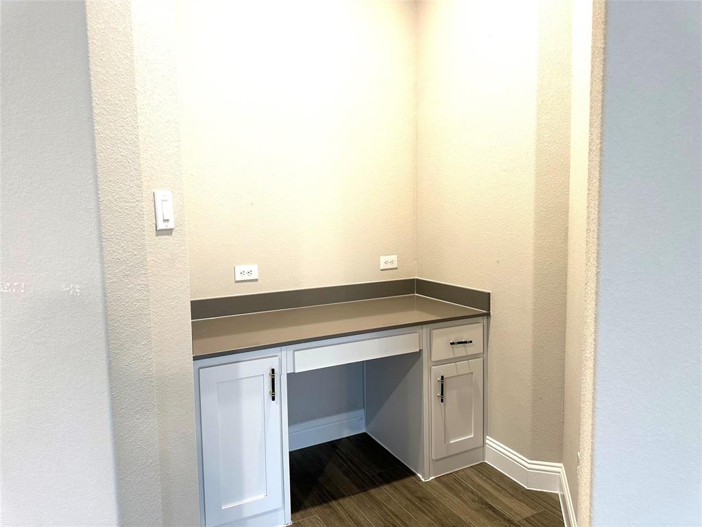 1008 Virginia Drive Property Photo 6