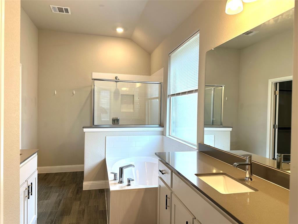 1008 Virginia Drive Property Photo 9