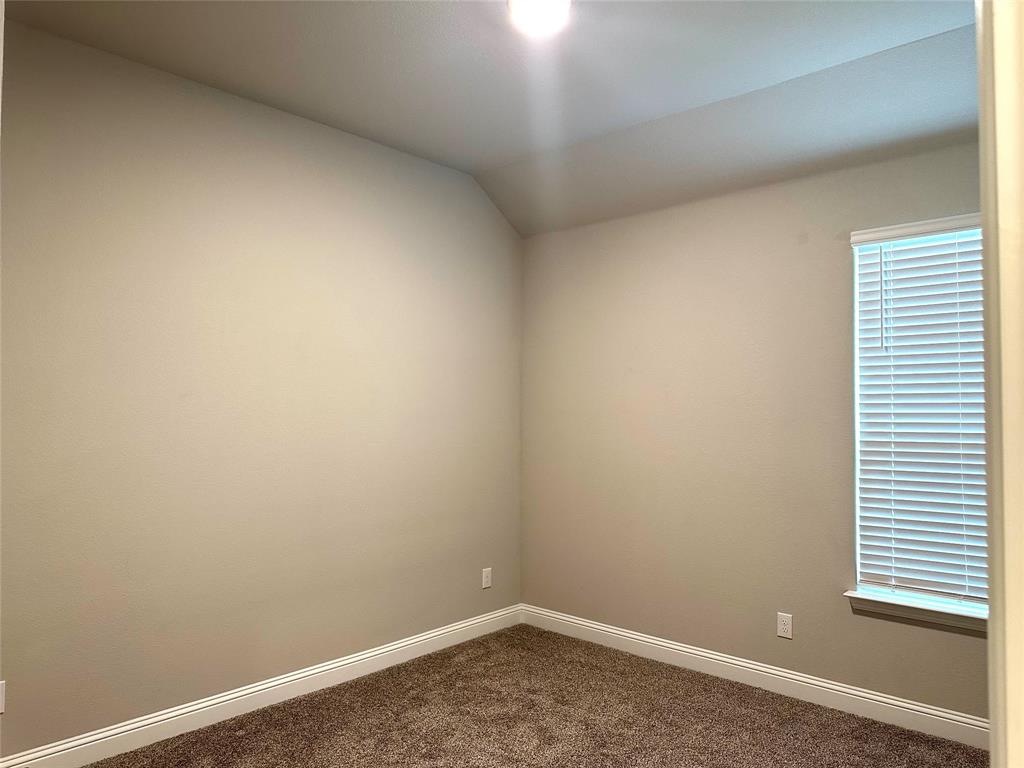 1008 Virginia Drive Property Photo 12