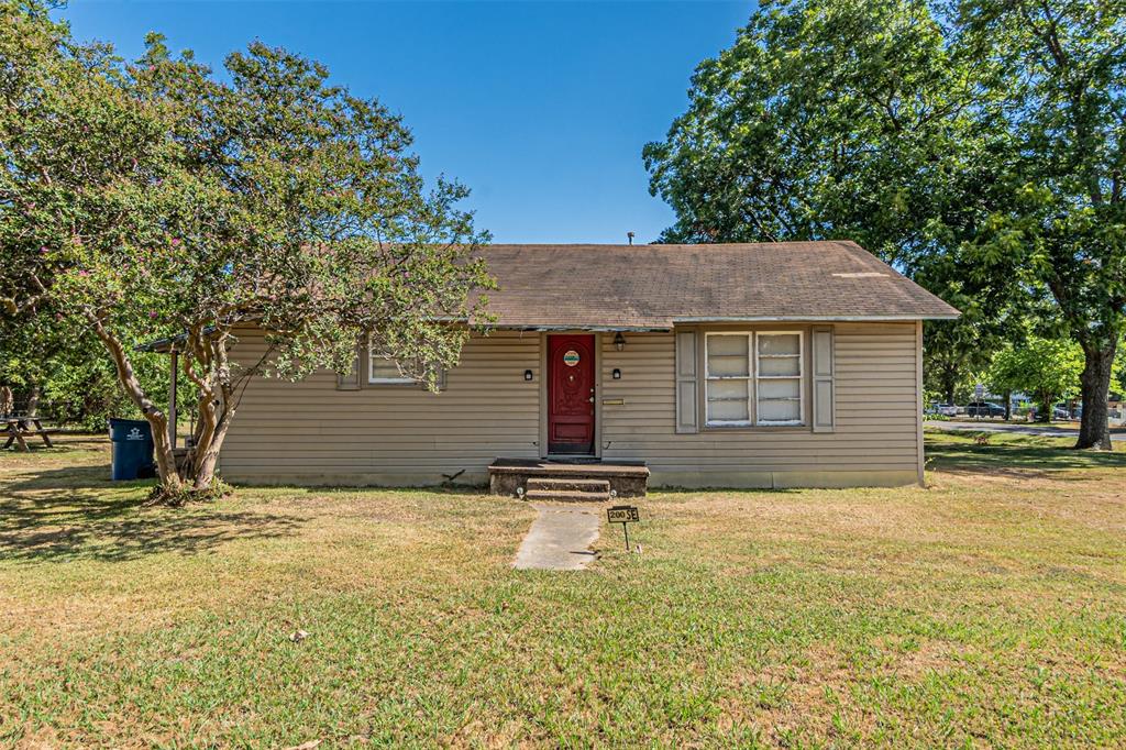 200 4th Street Property Photo 1