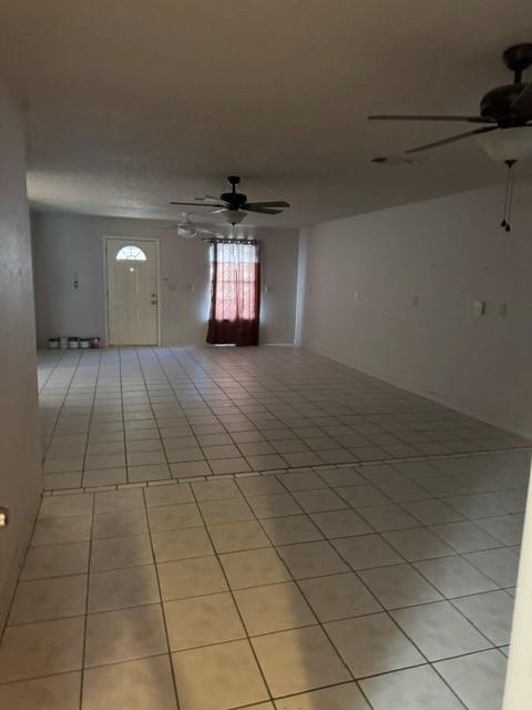 617 Comal Avenue Property Photo 6