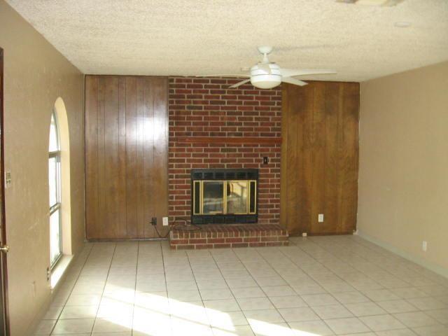 617 Comal Avenue Property Photo 7