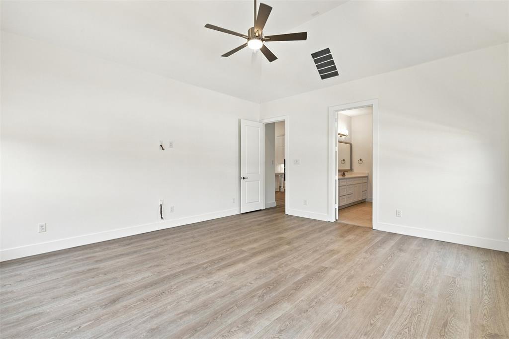15264 Heartland Drive Property Photo 18