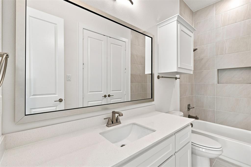 15264 Heartland Drive Property Photo 24