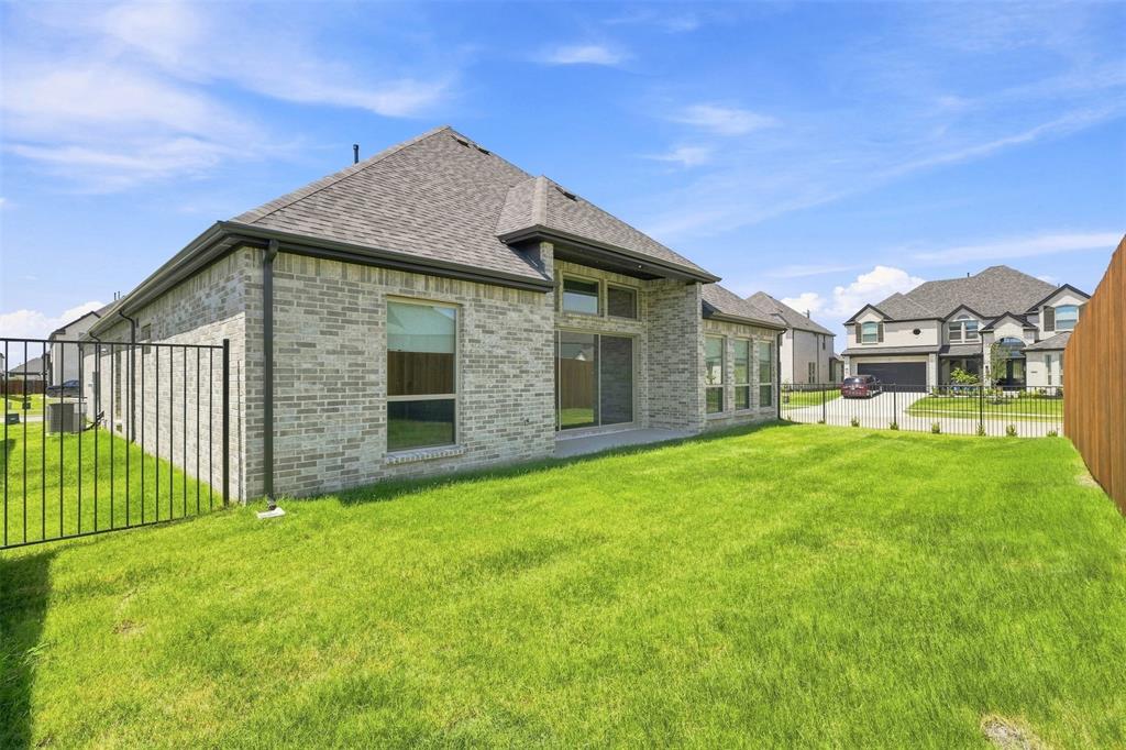 15264 Heartland Drive Property Photo 32