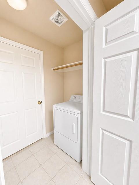 560 W Elm C Property Photo 11