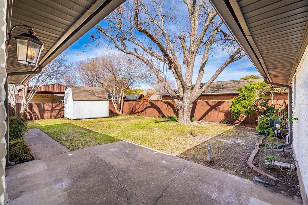 921 Bromwich Street Property Photo 4