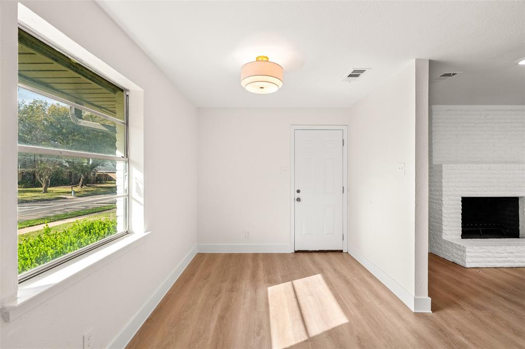 921 Bromwich Street Property Photo 19