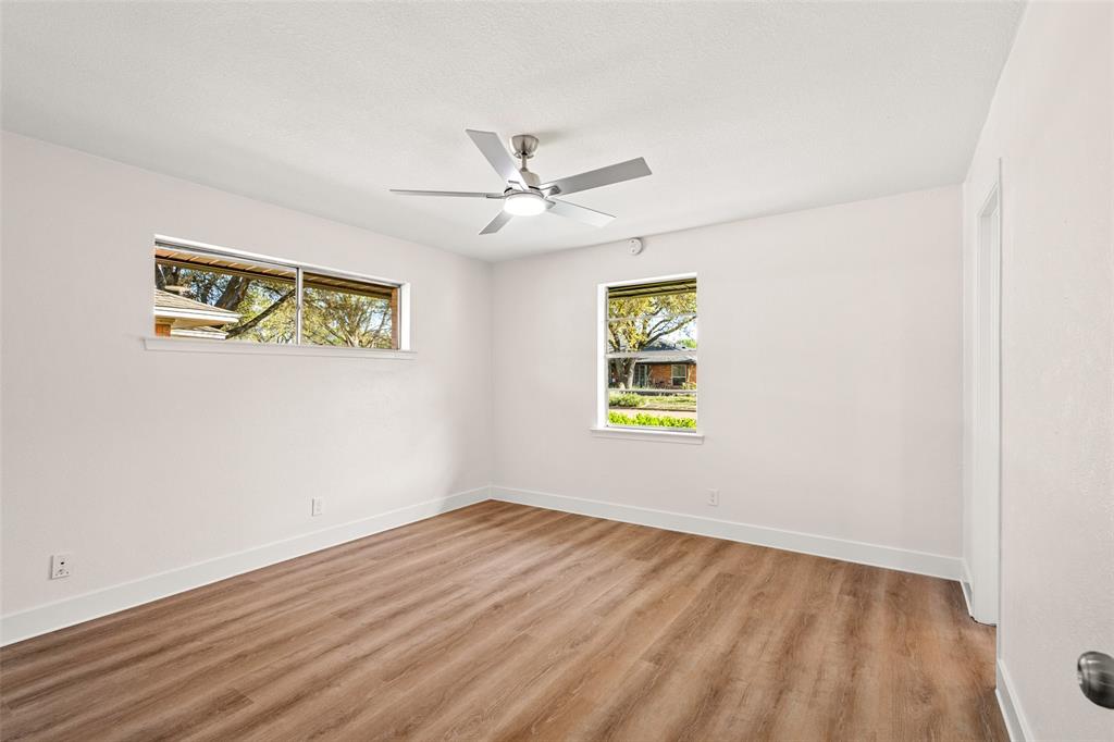 921 Bromwich Street Property Photo 26